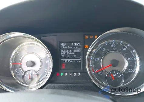 2011 Chrysler Town & Country Touring from USA, damaged, VIN 2A4RR5DG9BR720062